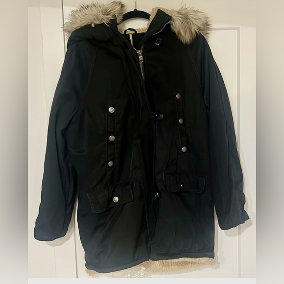 Free People Black Oversized Whistler Winter Parka with Faux Fur Size XS - Picture 3 of 5